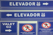 Placas de Sinalização.